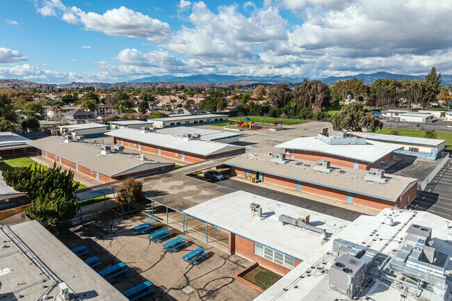 Madison Elementary School is public and serves students in grades K-6.