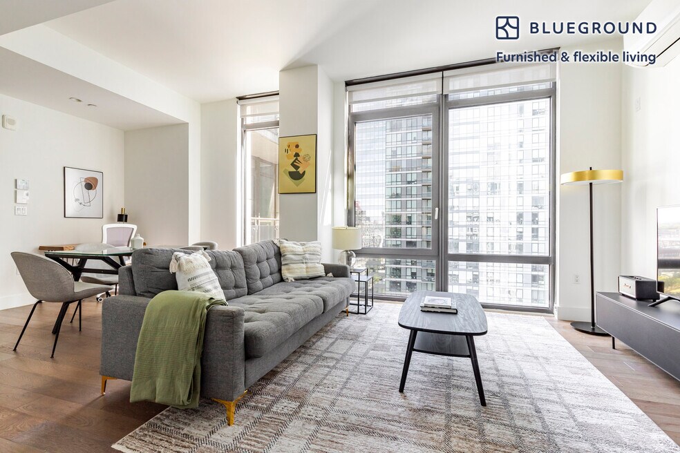 42-10 27th St unit FL13-ID1767, Long Island City, NY 11101 - photo 1