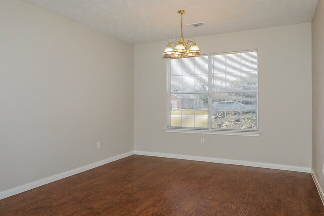 16213 N View Ct, Conroe, TX 77302 - photo 6