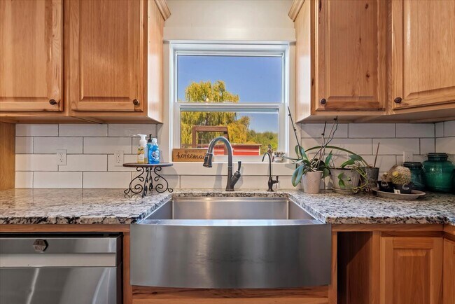 15916 Hill Top Cir, Wilder, ID 83676 - photo 7