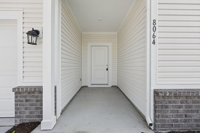 8064 Copperleaf Ln, Pendleton, IN 46064 - photo 4