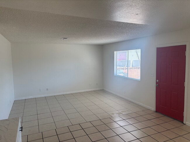 1909 Gregory St unit Beautiful Apartment, Las Vegas, NV 89106 - photo 2