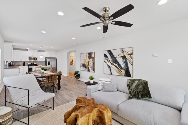 235 W Woodin Blvd unit Main, Dallas, TX 75224 - photo 5