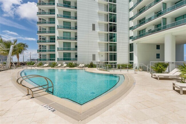 900 Biscayne Blvd unit 2908, Miami, FL 33132 - photo 2