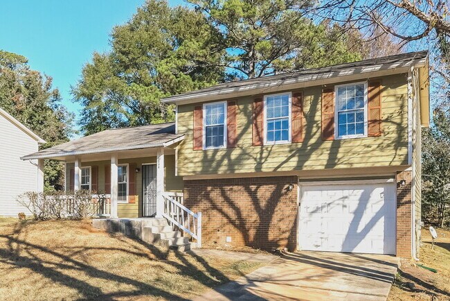 3230 Pearce Ct, Lithonia, GA 30038 - photo 4