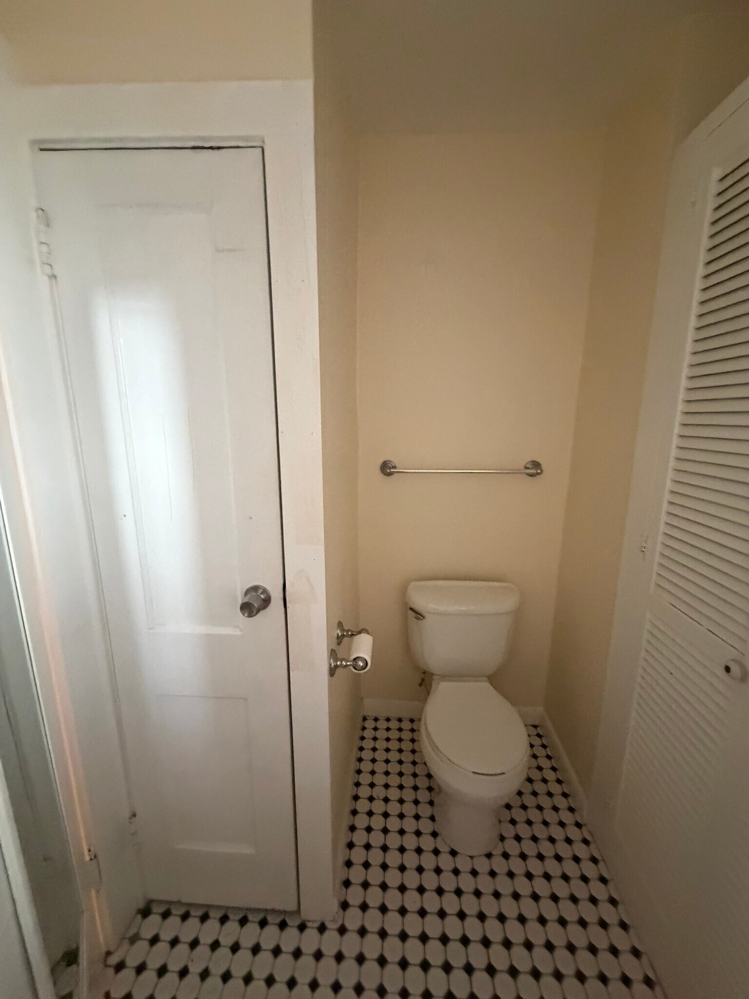 2 Norfolk Place unit 2, Cambridge, MA 02139 - photo 1