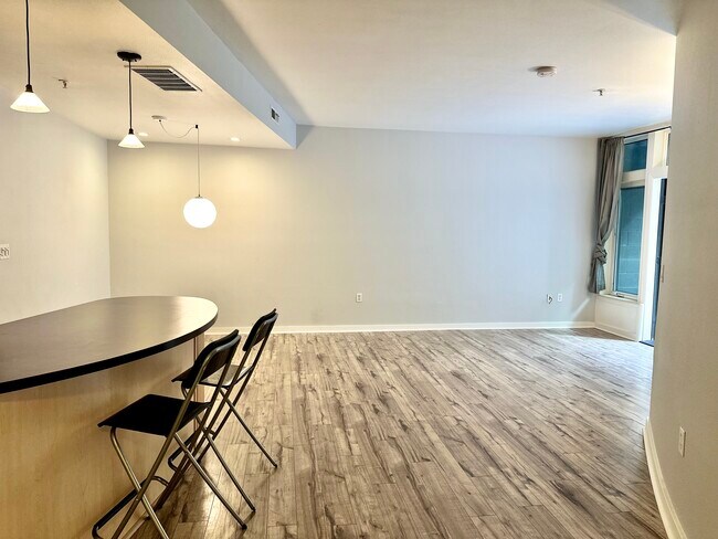 327 NW Park Ave unit 1C, Portland, OR 97209 - photo 2