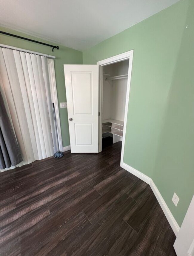 28823 Kenroy Ave, Canyon Country, CA 91387 - photo 6