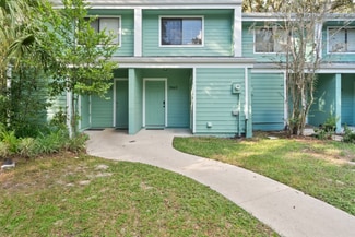 3069 NW 28th Cir, Gainesville, FL 32605