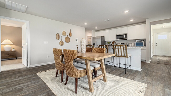 320 Bevington Brook Ln, Hopkins, SC 29061 - photo 2