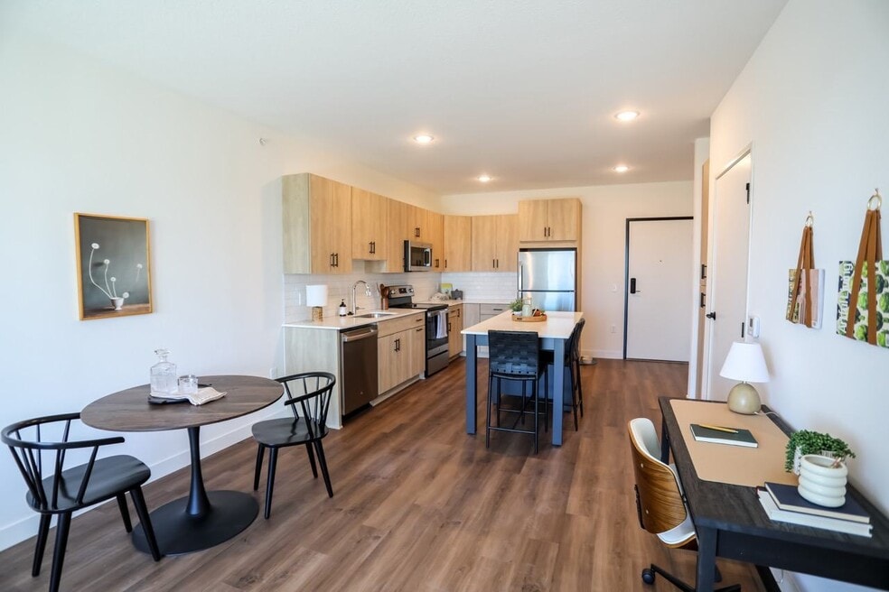 Wren on the Creek, Plymouth, MN 55441 - photo 1