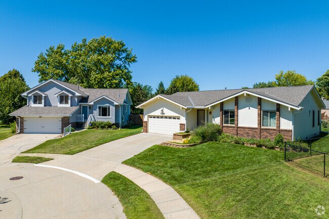 Ramble Ridge is a suburban community in northwest Omaha with nearby outdoor recreation.