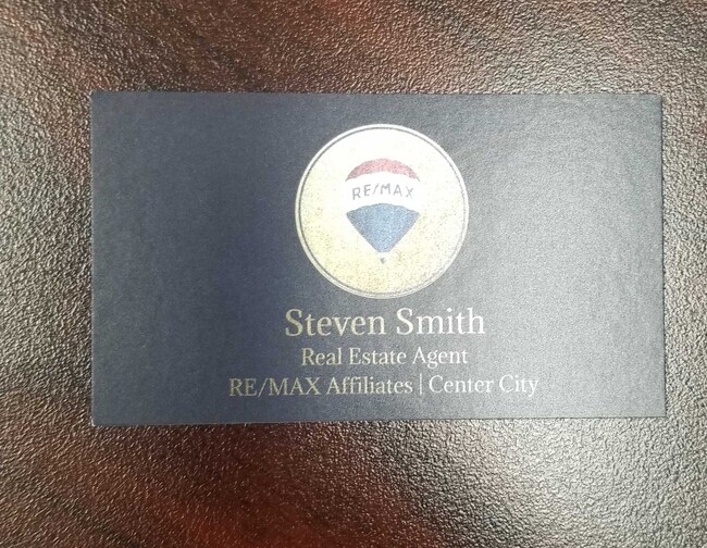 Agent Photo