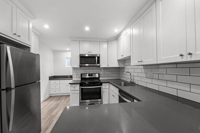 1240 W 29th St unit 7, Los Angeles, CA 90007 - photo 6