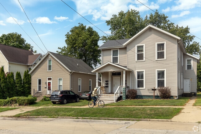 Downtown Bloomington has plenty of single and two story homes for small families.