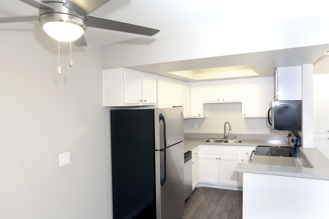 Modern Kitchen Layouts!