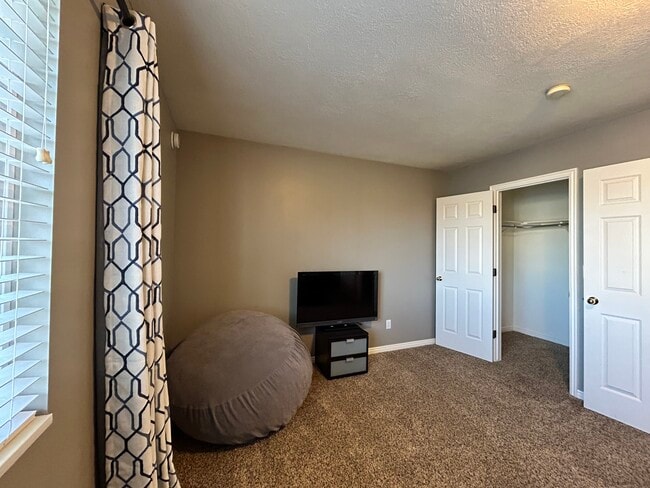 1501 Talon Dr unit 1501 Talon Dr, Logan, UT 84321 - photo 5