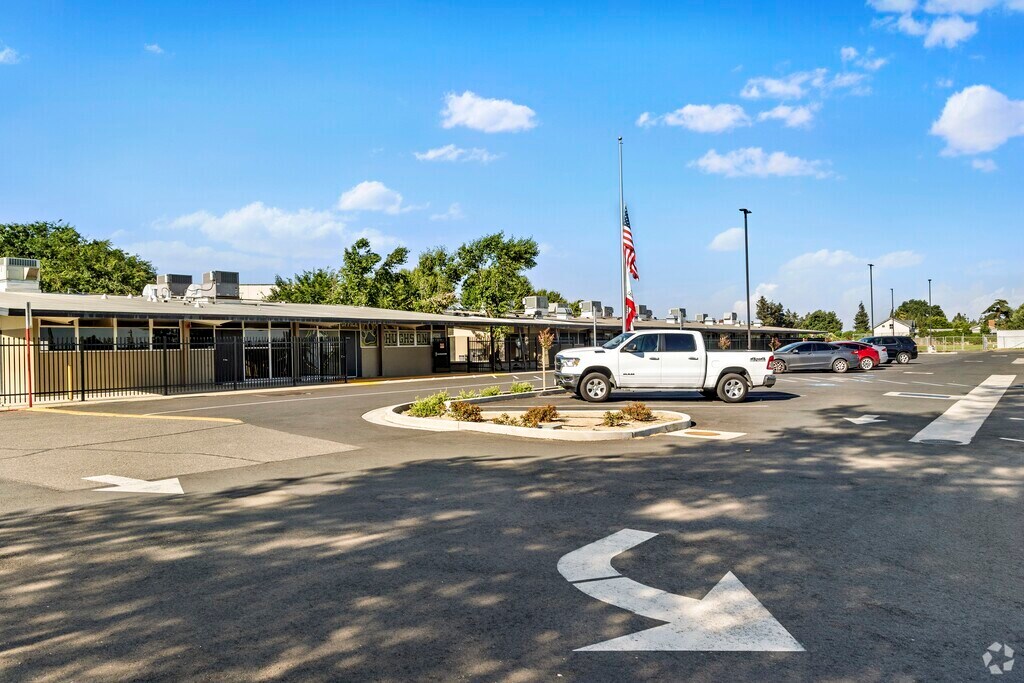 Hughson High in Hughson, Ca offers exceptional public school options.