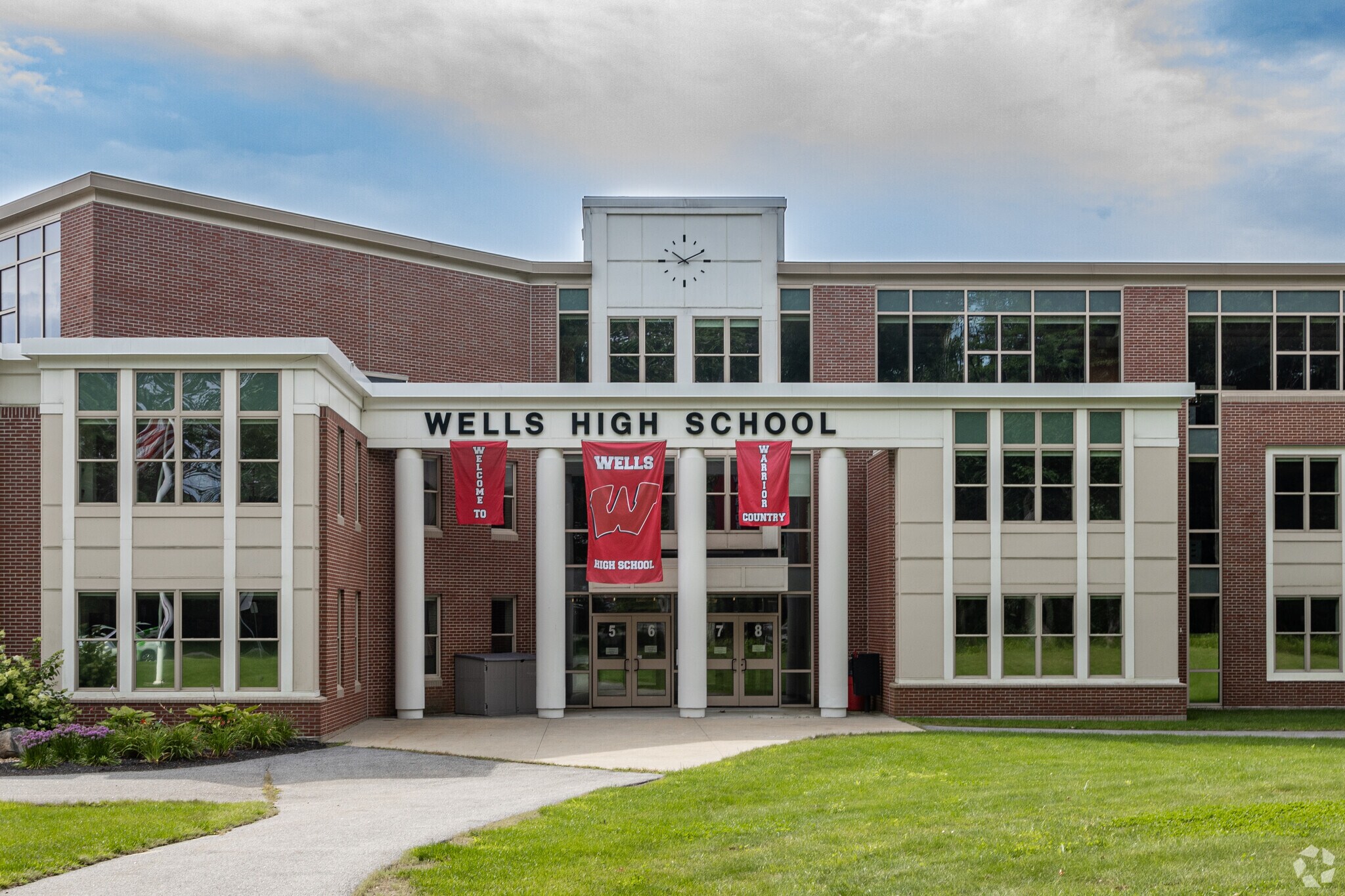 The Wells High School is a great school for students in grades 9-12 living near Wells, ME.