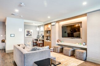 7101 Cenrose Cir, Westwood, NJ 07675