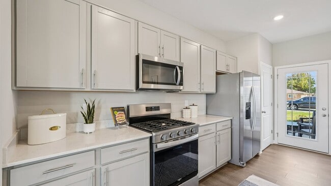 215 Springfield Crossing, Greenfield, IN 46140 - photo 3