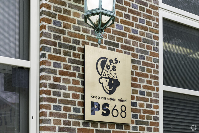 Wakefield: PS 21  school gets an “excellent” rating on student achievement from the city.