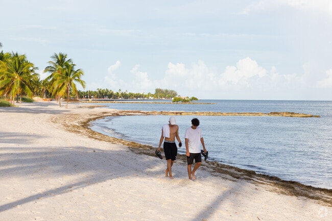 Not too many but you can find beaches in Key West mostly on the East side of the island.