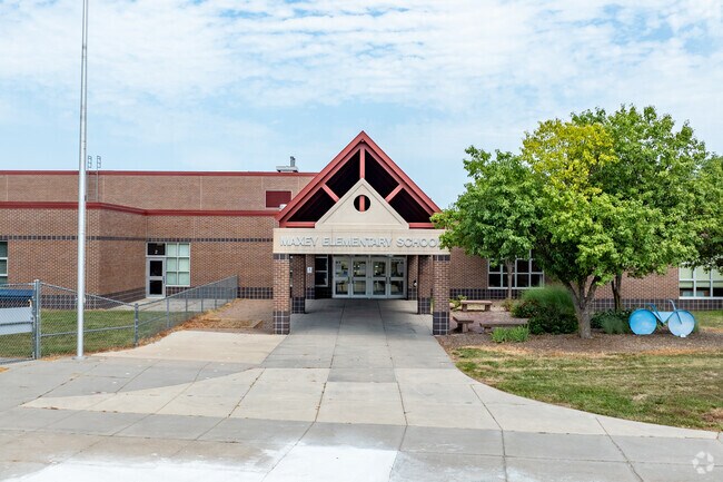 Maxey Elementary School serves students in PK through K-6.