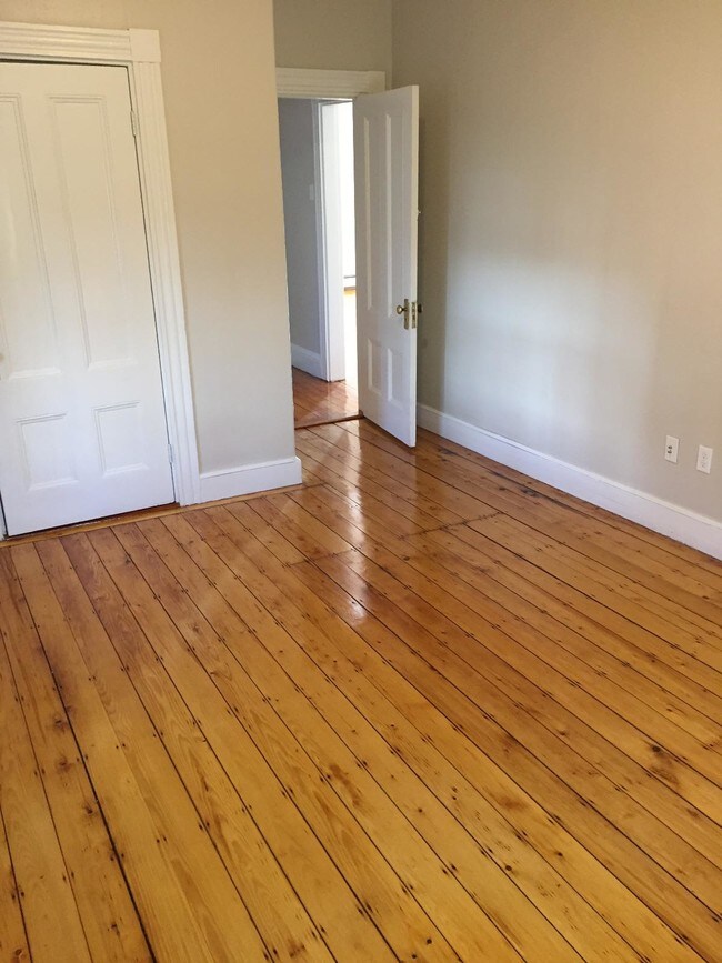 3 High St Place unit 2, Brookline, MA 02445 - photo 4