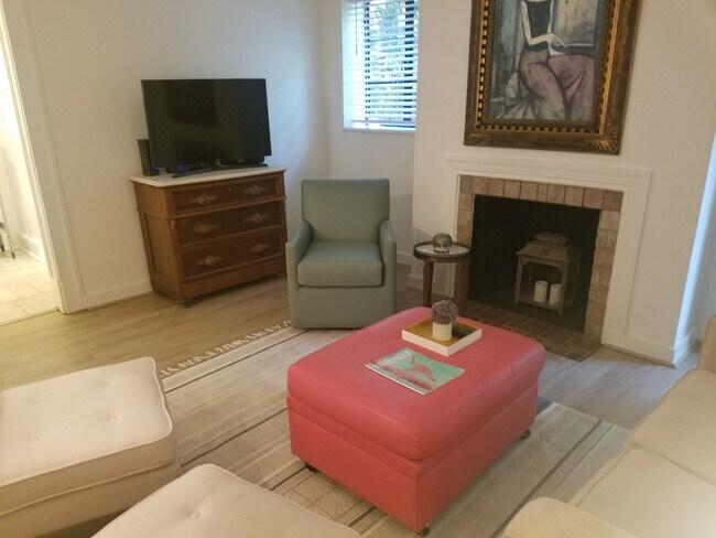 161 Melrose Ave unit 1, Tryon, NC 28782 - photo 5