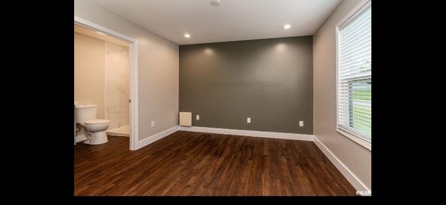 1301 S Holland St, Marion, IL 62959 - photo 7