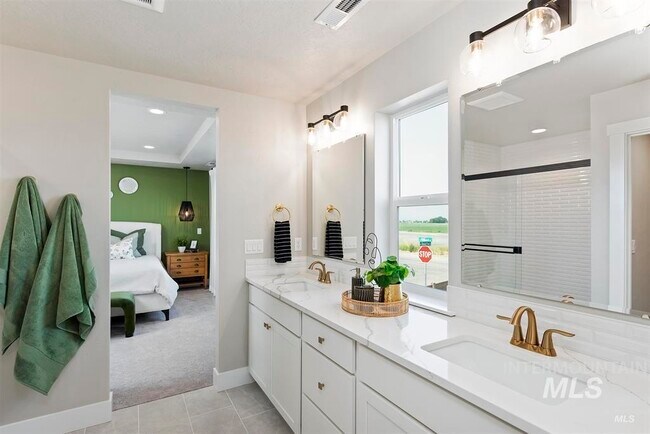 5705 N Backfire Way, Meridian, ID 83646 - photo 5