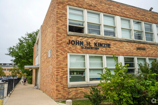 Kinzie Elementary School provides education in the neighborhood of 
Garfield Ridge
