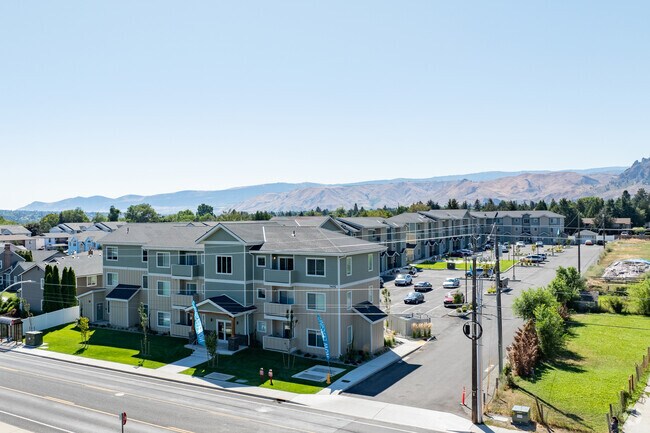 Sagecrest, Wenatchee, WA 98801 - photo 6