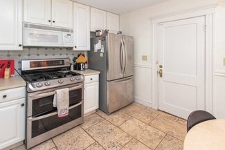 25 Priesing St Unit 25, Boston, MA 02130