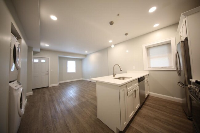 16 Trenton St unit G, Providence, RI 02906 - photo 4