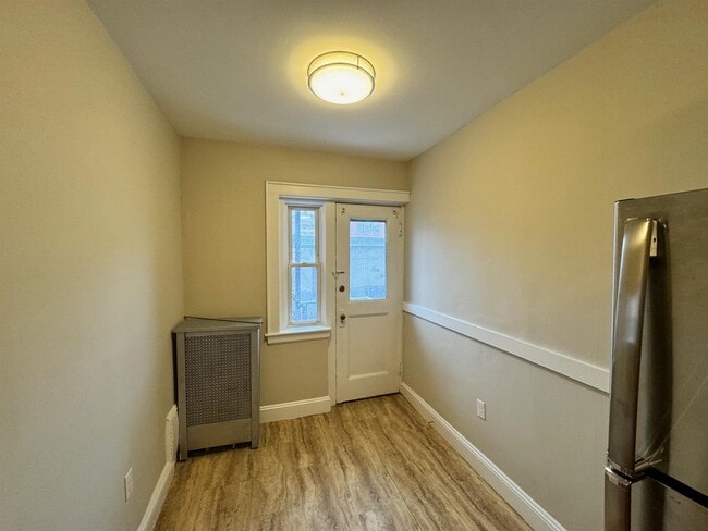 8 Cogswell Ave unit 1, Cambridge, MA 02140 - photo 5