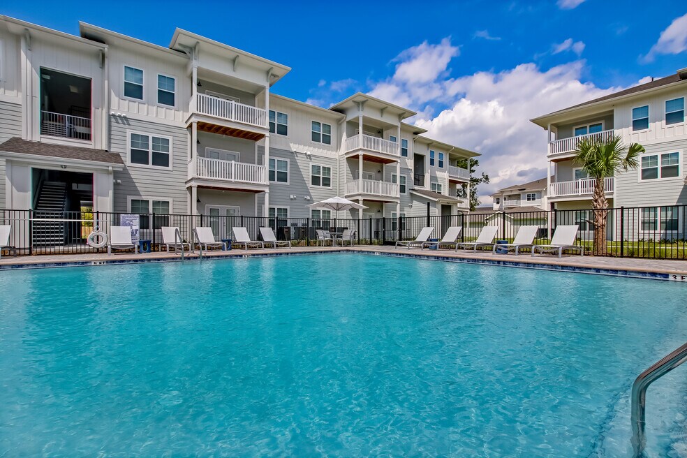 Exchange at Orange Park 4925 Collins Rd, Jacksonville, FL