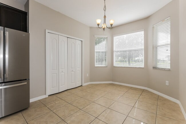 3911 Constantine Loop, Wesley Chapel, FL 33543 - photo 6