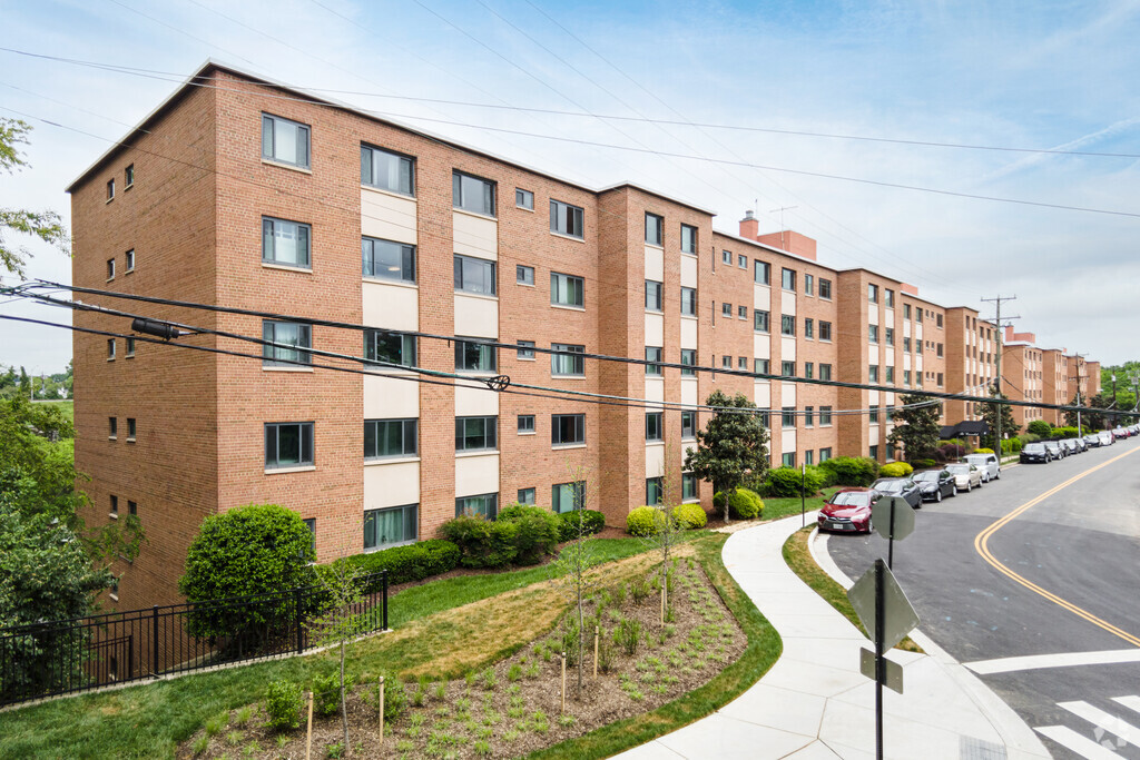 About The Cavendish, Arlington VA | HOAs, Reviews, Amenities - Homes.com