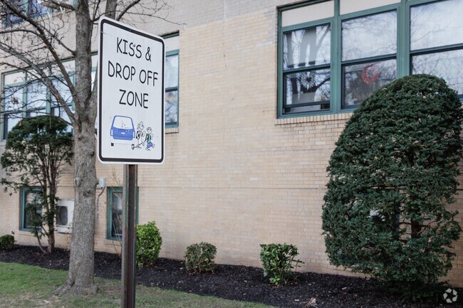 Notre Dame Academy in Palisades Park, NJ prefers parents 