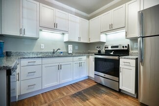 215-217 W 3rd Ave, Lexington, NC 27292