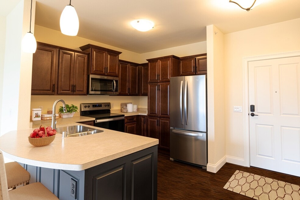 The Linx Club at Brookfield Hills Apartments, Brookfield, WI 53005 - photo 1
