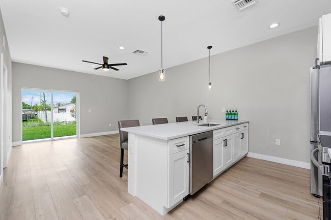 Spacious Countertop Seating