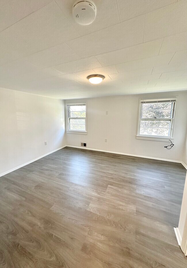 109 Grand St unit B, Highland, NY 12528 - photo 2