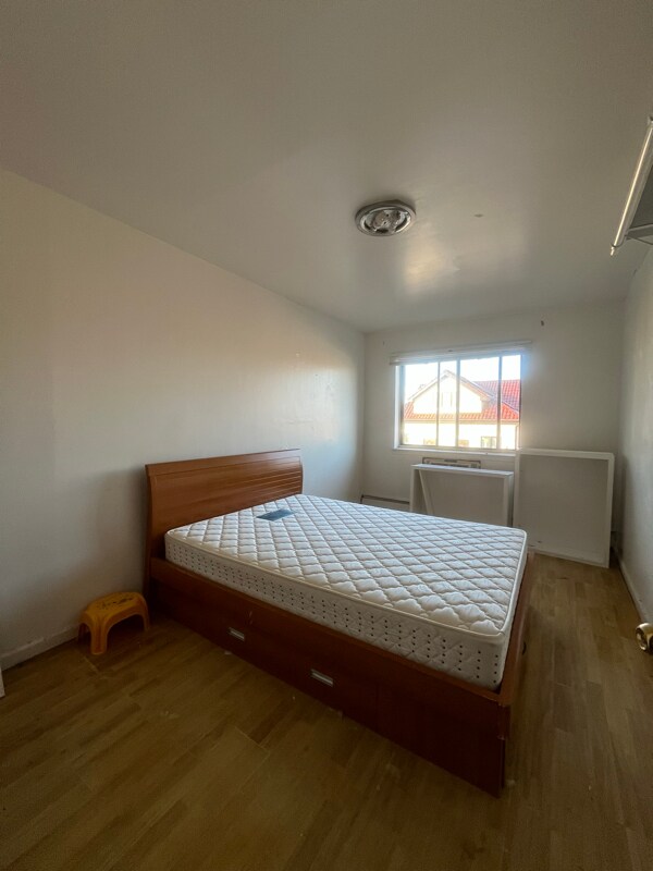 40-29 191st St, Queens, NY 11358 - photo 3