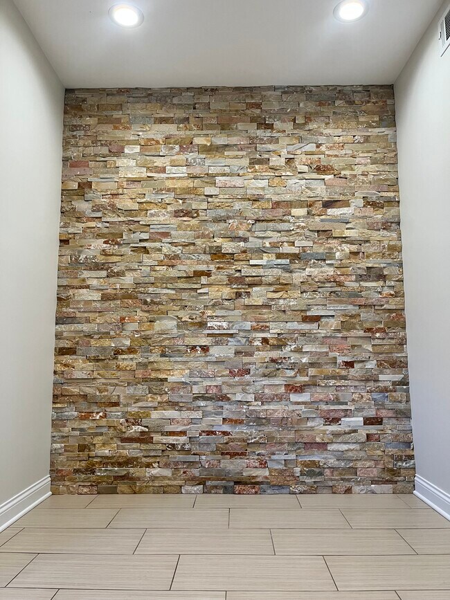 3145 N Lamon Ave unit 1, Chicago, IL 60641 - photo 5