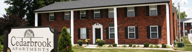 Cedarbrook Apartments, Saint Charles, MO 63301 - photo 6