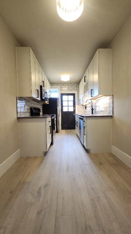 7507 Oxford Dr unit 3rd floor, Saint Louis, MO 63105 - photo 3