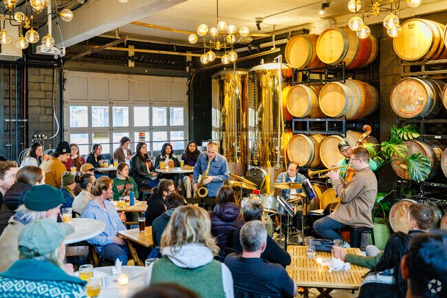 Residents can enjoy locally crafted beer and live music at the Ravenna Brewing Company.